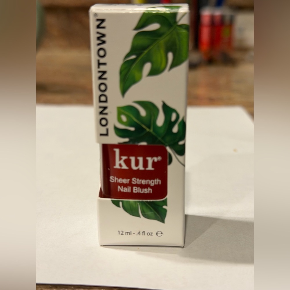 Londontown Kur Sheer Strength Nail Blush in Poppy color